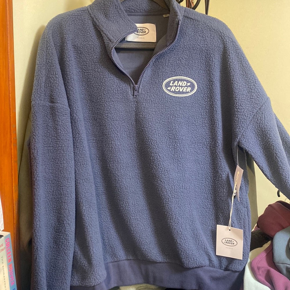 BRAND NEW Limited edition LandRover Quarter Zip